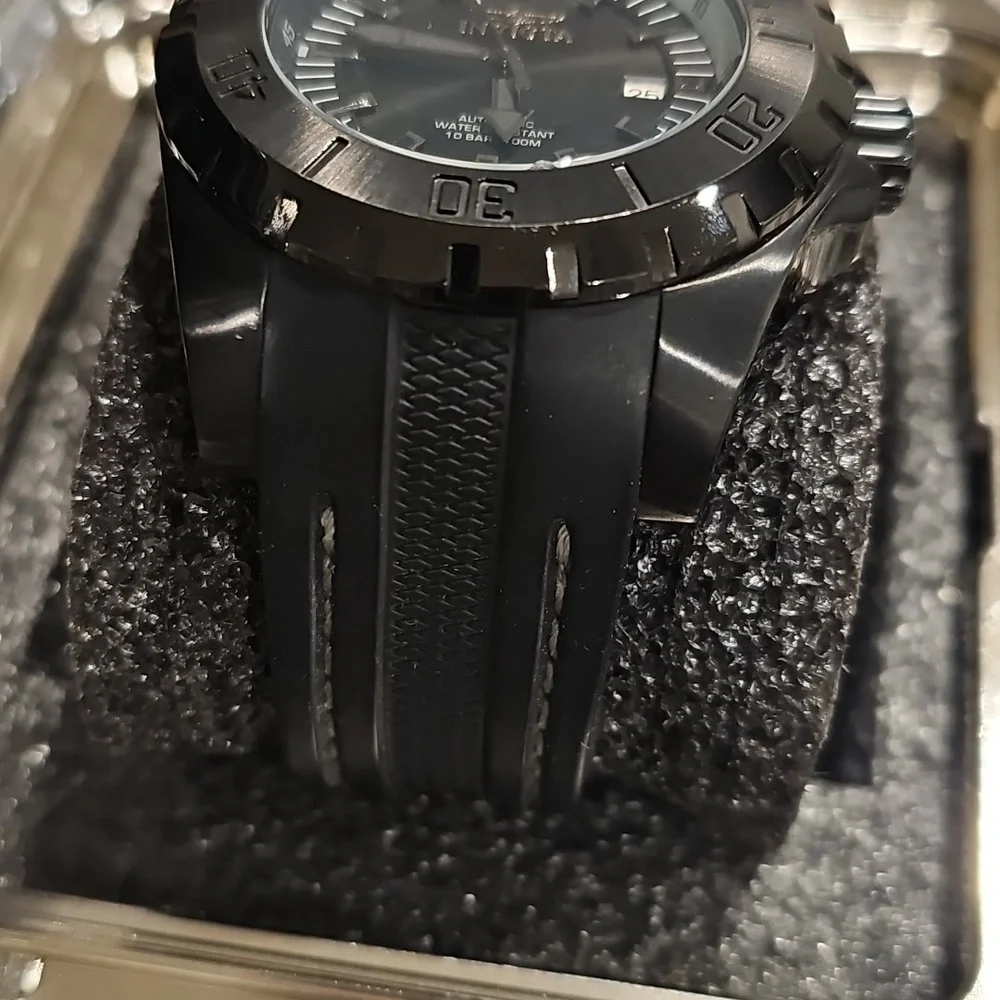 Invicta Black and Silver Dive Watch